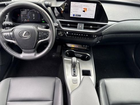 Certified 2025 Lexus UX 300h FWD w/ Accessory Package (Z2) image 26