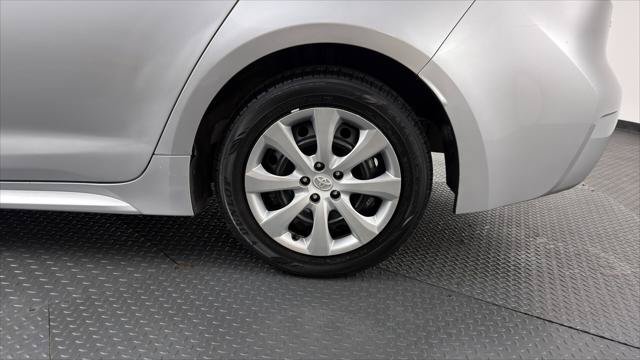 Used 2025 Toyota Corolla LE FWD image 35