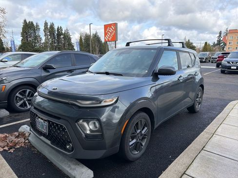 Used 2020 Kia Soul EX image 4
