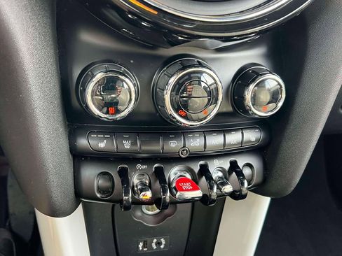 Used 2017 MINI Cooper S image 25