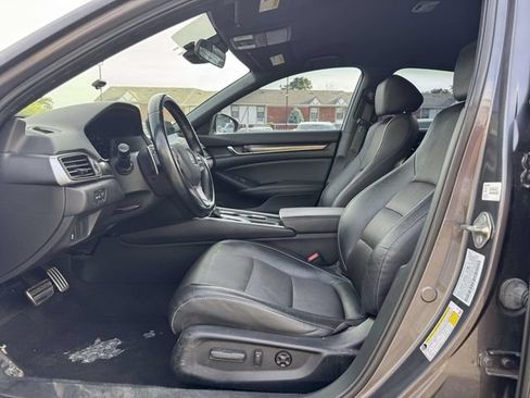 Used 2019 Honda Accord Sport image 21