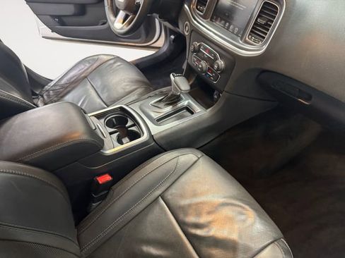 Used 2015 Dodge Charger SXT w/ AWD Plus Group image 4