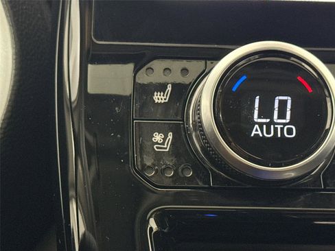 Used 2023 Toyota Highlander Limited AWD/4WD image 8