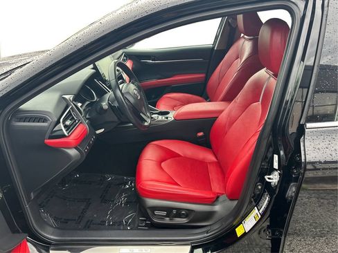 Used 2021 Toyota Camry XSE w/ Cold Weather Package FWD image 10