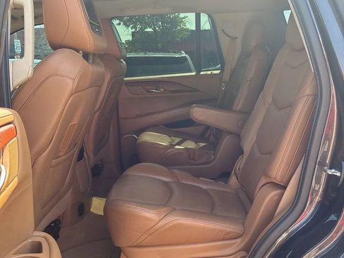 Used 2015 Cadillac Escalade Platinum AWD/4WD image 23