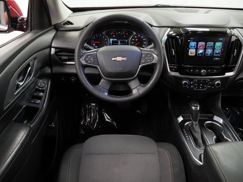 Used 2018 Chevrolet Traverse LT FWD image 15