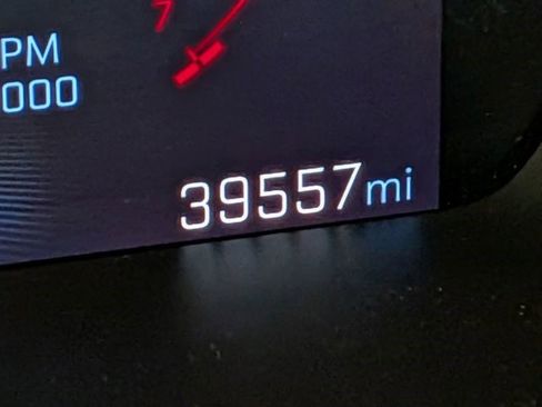 Certified 2024 Chevrolet Colorado Z71 w/ Z71 Convenience Package 2 image 16