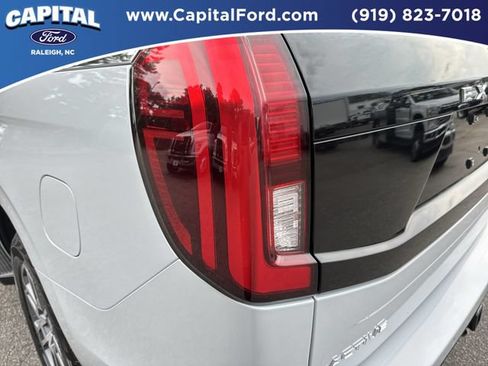 Used 2025 Ford Expedition Active AWD/4WD image 15
