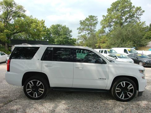 Used 2018 Chevrolet Tahoe LT w/ Luxury Package RWD image 4