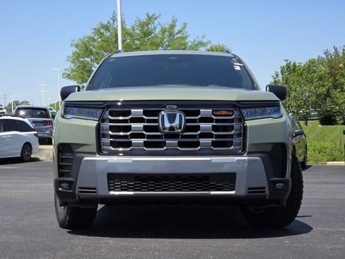 New 2026 Honda Pilot TrailSport image 5