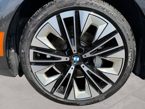 Used 2026 BMW 530i xDrive w/ Premium Package AWD/4WD image 14