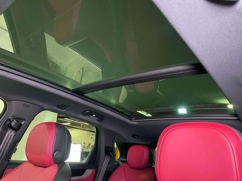 New 2026 Porsche Cayenne image 19