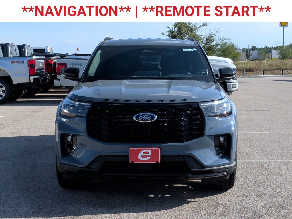 New 2026 Ford Explorer ST-Line w/ ST-Line Street Pack RWD image 2