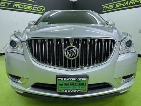 Used 2017 Buick Enclave Leather image 3