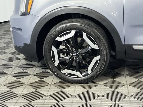 Used 2023 Kia Telluride S image 13