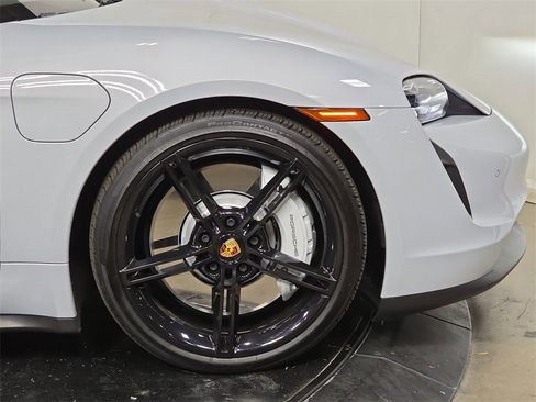 Certified 2021 Porsche Taycan 4S image 11