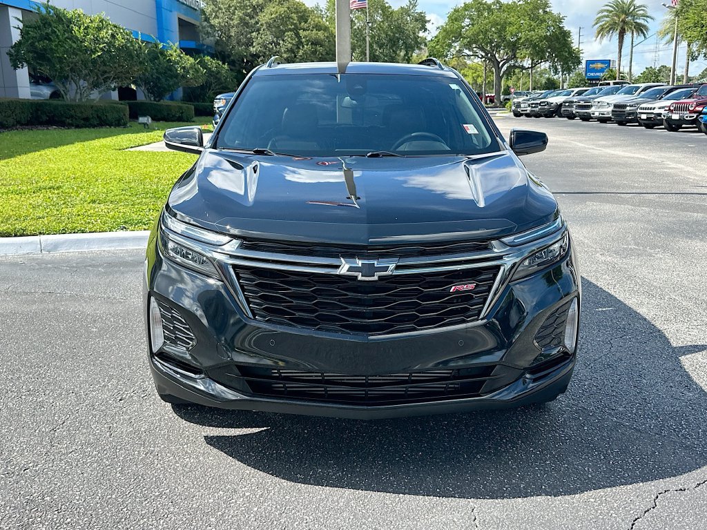 Used 2023 Chevrolet Equinox RS FWD image 2