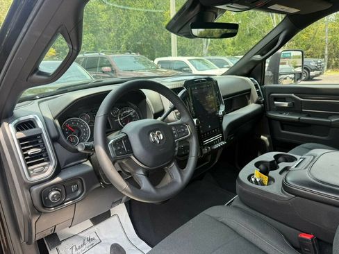 Used 2026 RAM 2500 Big Horn AWD/4WD image 3