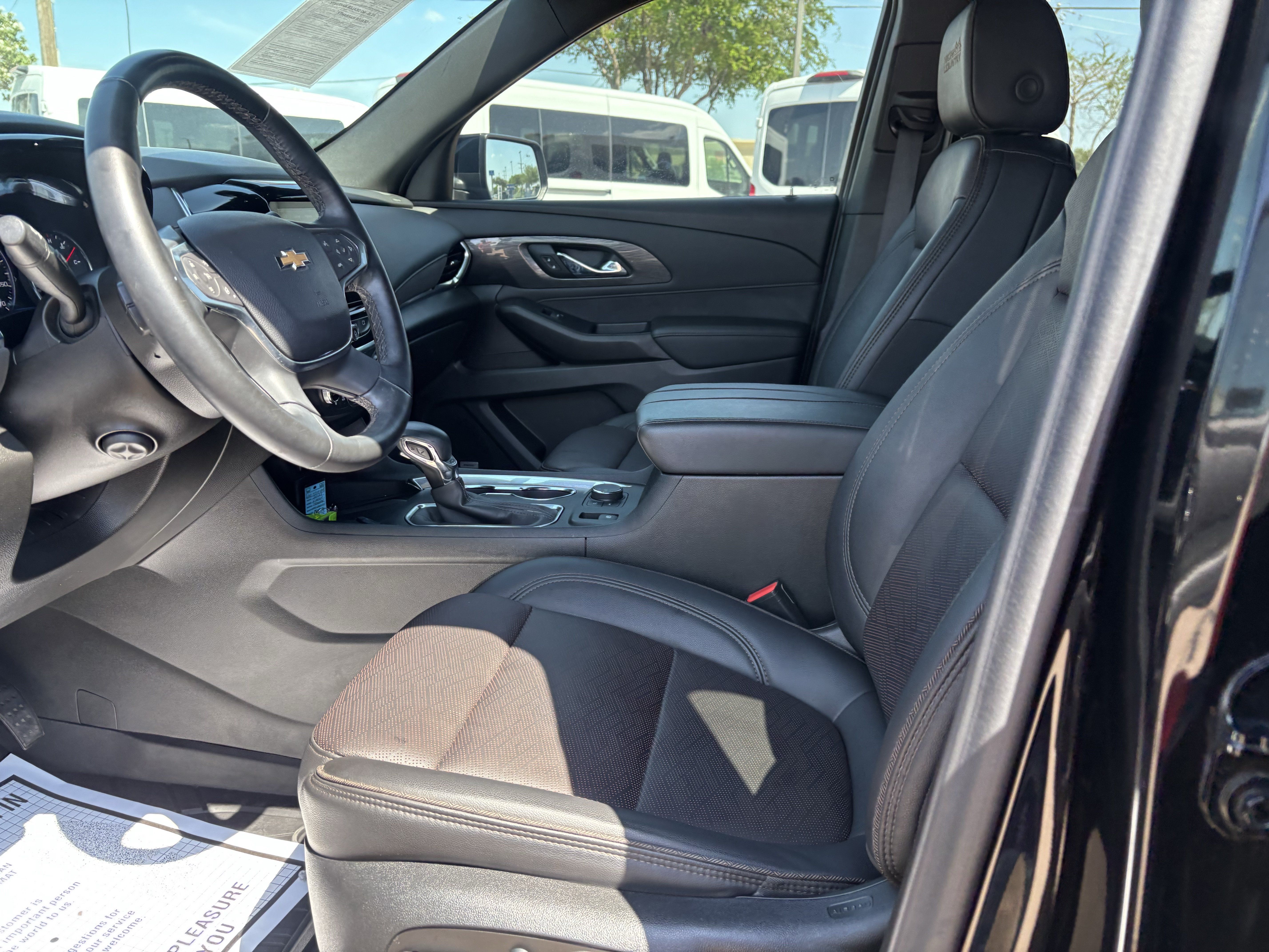 Used 2023 Chevrolet Traverse High Country w/ LPO, Floor Liner Package FWD image 8