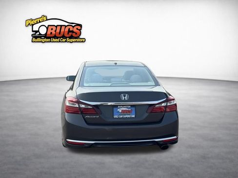 Used 2016 Honda Accord EX image 4