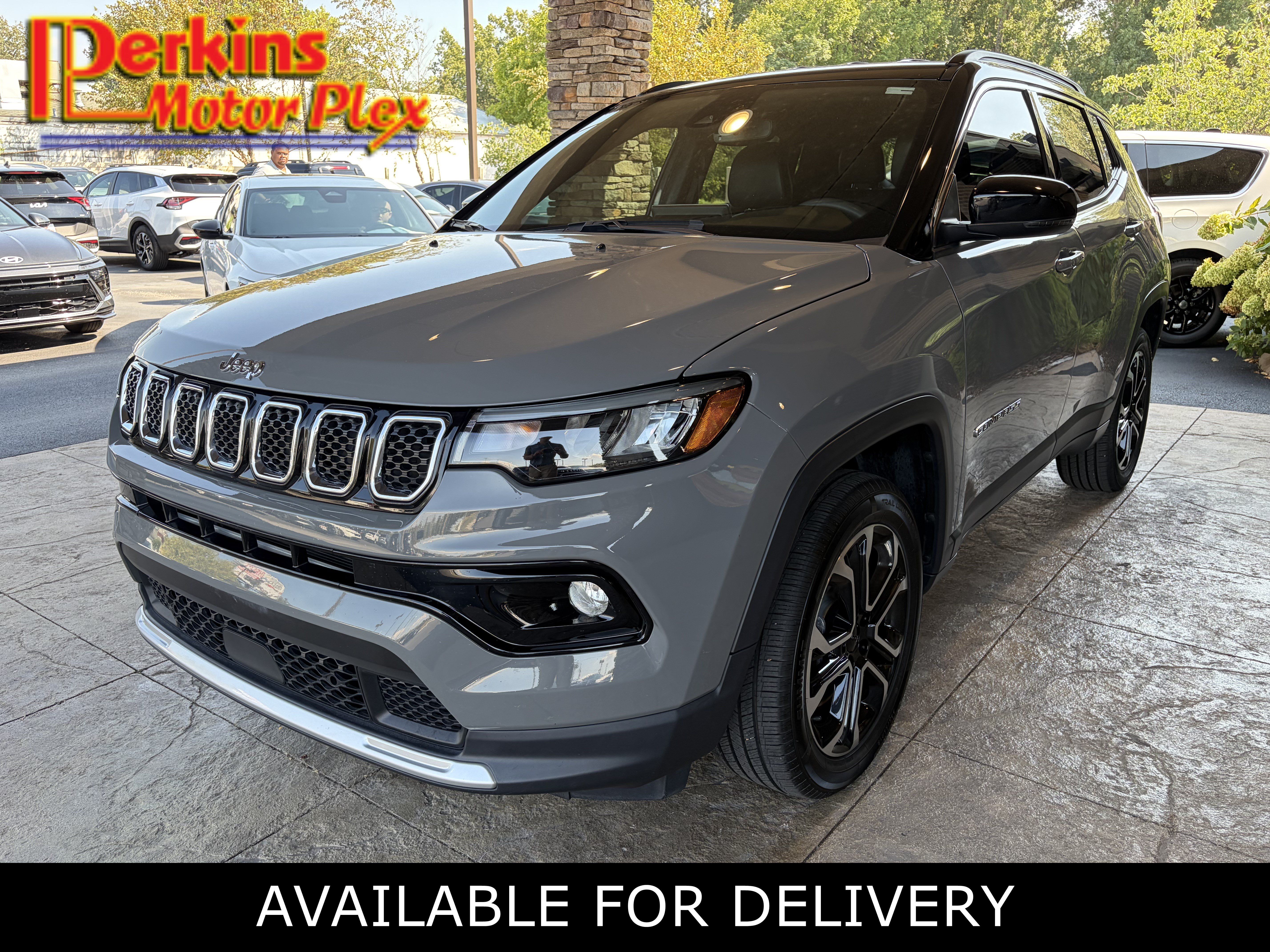 Used 2024 Jeep Compass Limited AWD/4WD image 1