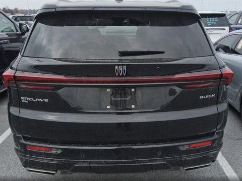 Used 2025 Buick Enclave Sport Touring image 3
