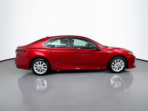 Used 2024 Toyota Camry LE FWD image 3