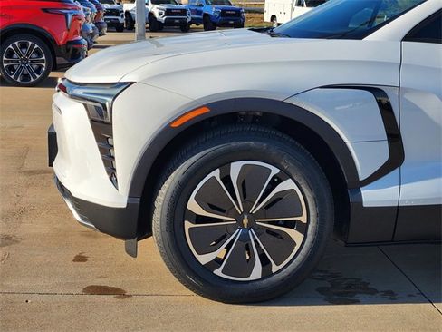 New 2026 Chevrolet Blazer EV LT image 8