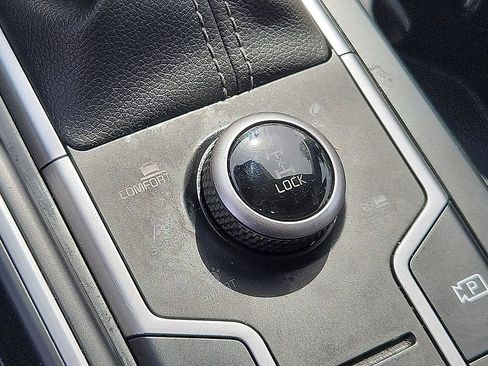 Certified 2023 Kia Sorento S w/ Panoramic Sunroof Package image 25