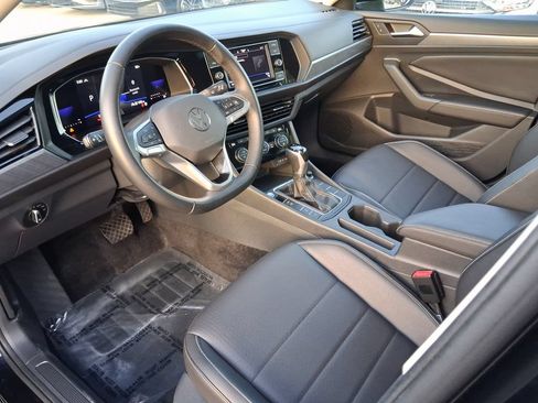 Used 2023 Volkswagen Jetta SE FWD image 13