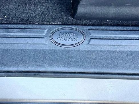 Used 2011 Land Rover LR4 HSE image 28