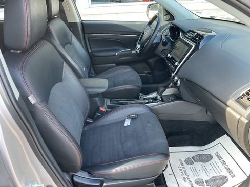 Used 2024 Mitsubishi Outlander Sport AWD image 8