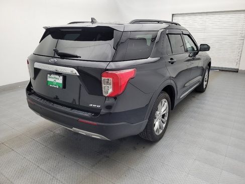 Used 2021 Ford Explorer XLT w/ Equipment Group 202A image 9