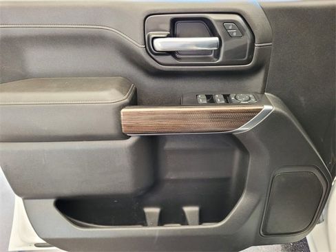 Used 2020 Chevrolet Silverado 2500 LT w/ Z71 Off-Road Package image 22