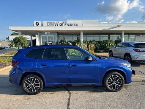 Used 2023 BMW X1 xDrive28i w/ M Sport Package AWD/4WD image 4