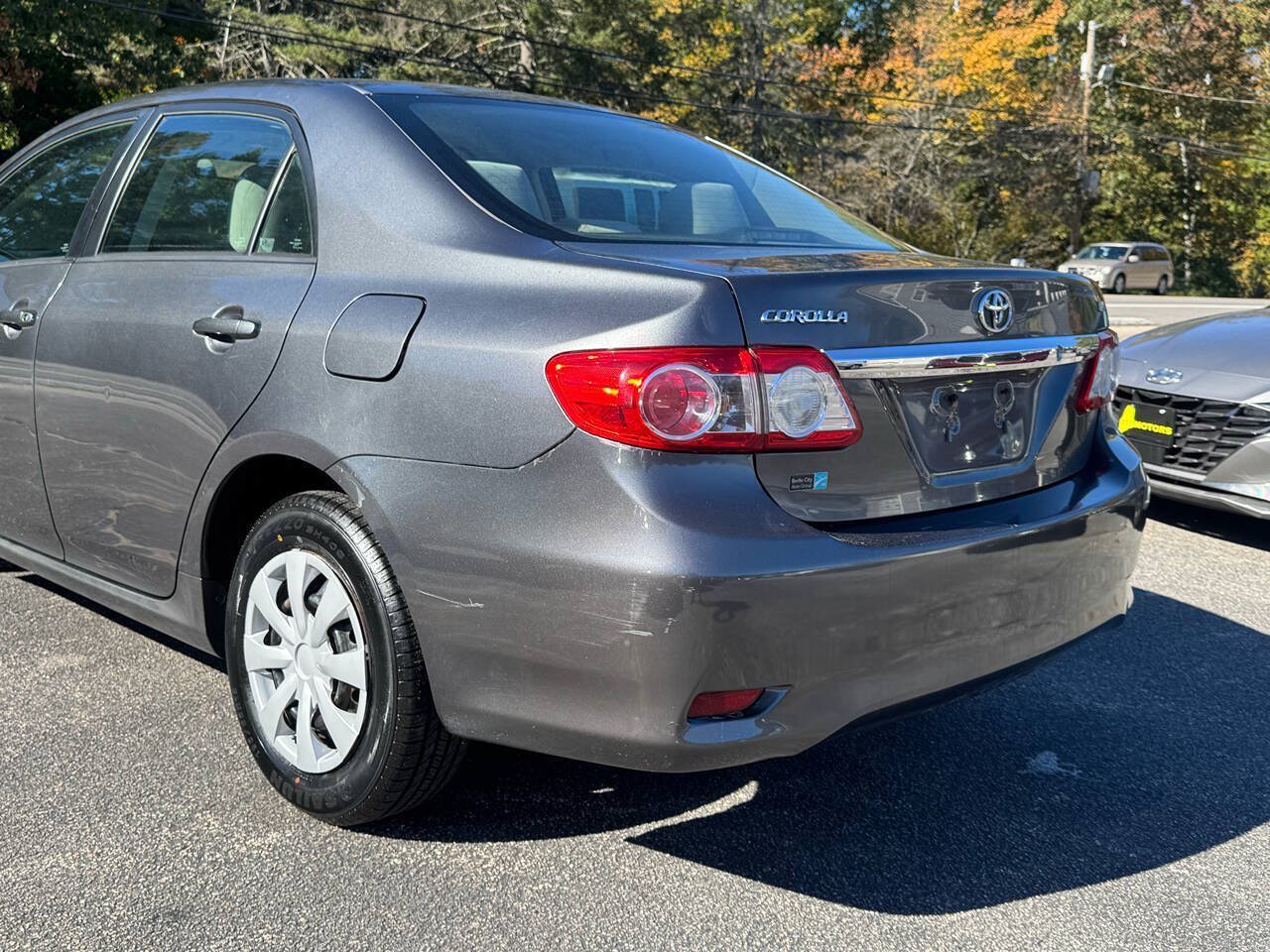 Used 2011 Toyota Corolla LE FWD image 5