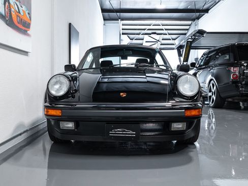 Used 1988 Porsche 911 Carrera image 2