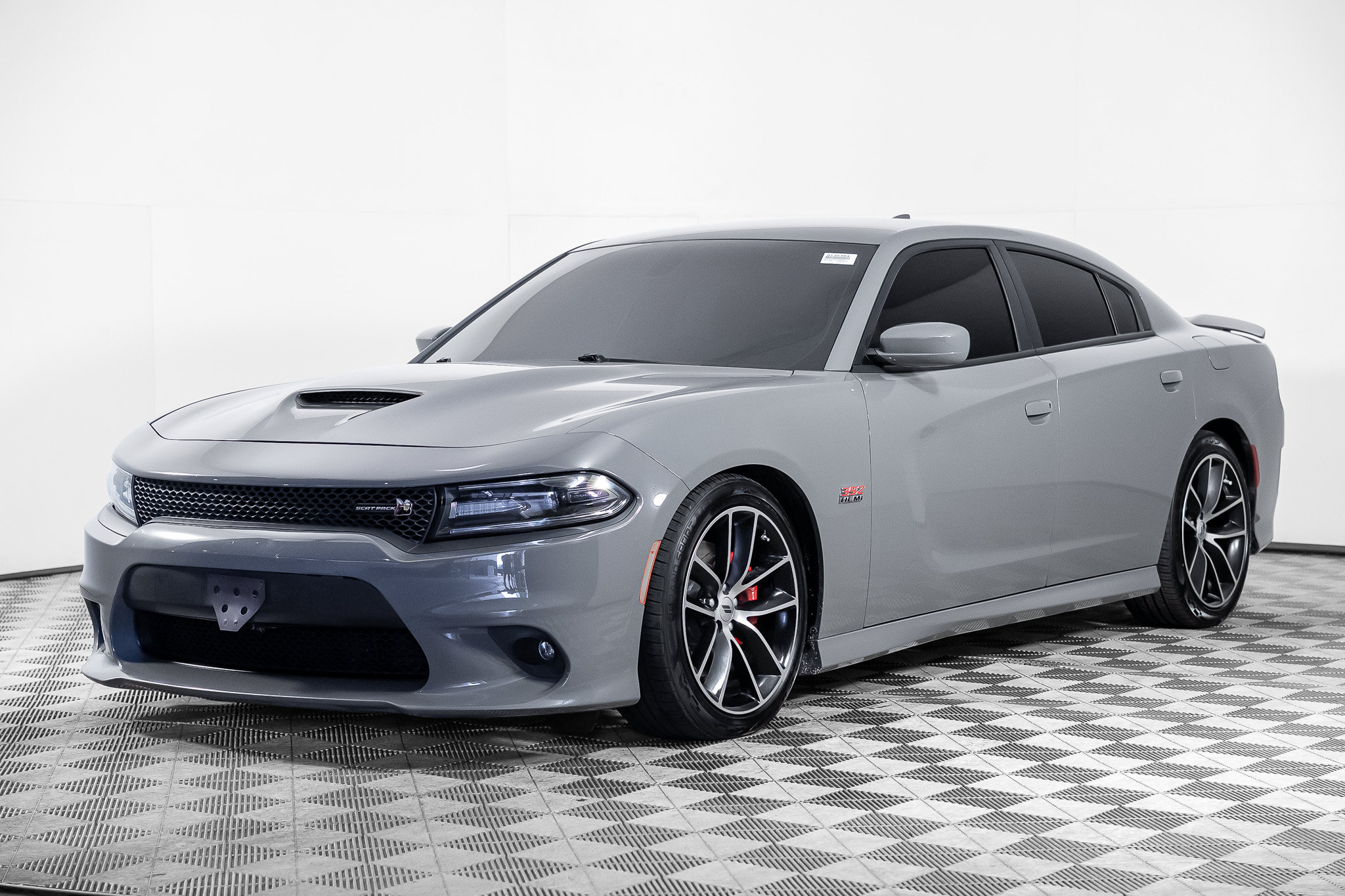 Used 2017 Dodge Charger R/T Scat Pack w/ Driver Confidence Group RWD image 8
