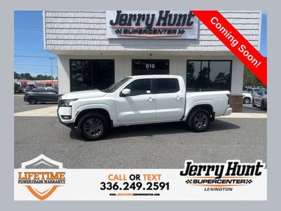 Used 2025 Nissan Frontier SV w/ SV Convenience Package