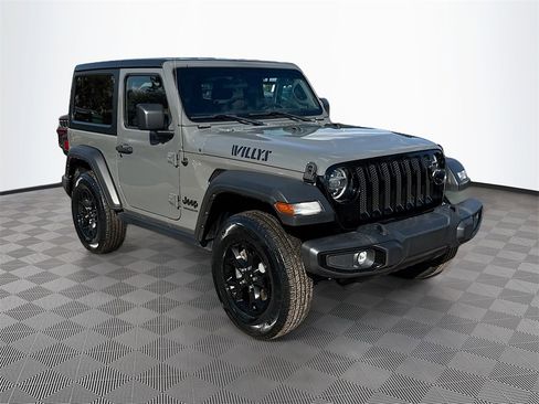 Used 2022 Jeep Wrangler Willys image 4
