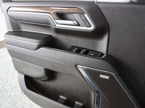 Used 2023 GMC Sierra 1500 Elevation w/ Preferred Package image 25