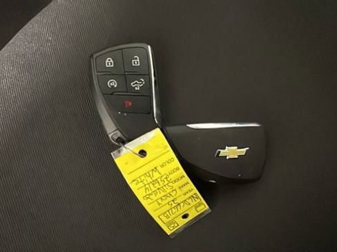 Used 2025 Chevrolet Silverado 1500 LT AWD/4WD image 22
