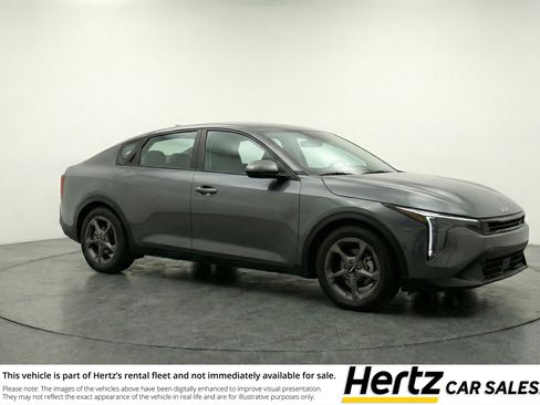 Used 2025 Kia K4 FWD image 1