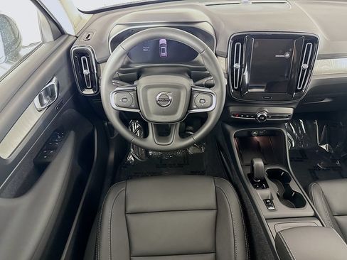New 2026 Volvo XC40 B5 Core AWD/4WD image 22