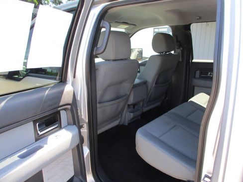 Used 2014 Ford F150 XLT w/ Equipment Group 302A Luxury AWD/4WD image 18