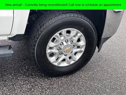 Used 2019 Chevrolet Silverado 2500 W/T AWD/4WD image 28