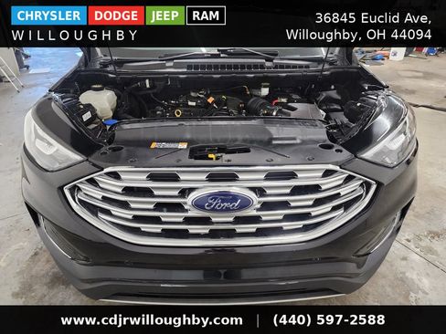 Used 2020 Ford Edge Titanium AWD/4WD image 37