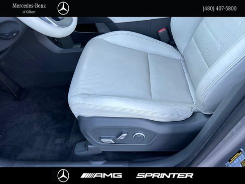 Used 2024 Hyundai Santa Fe Limited AWD/4WD image 12