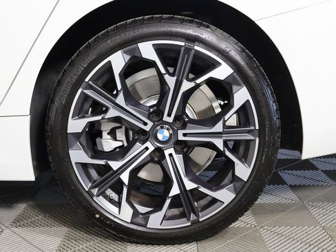 Used 2025 BMW 330i Sedan w/ Convenience Package RWD image 16