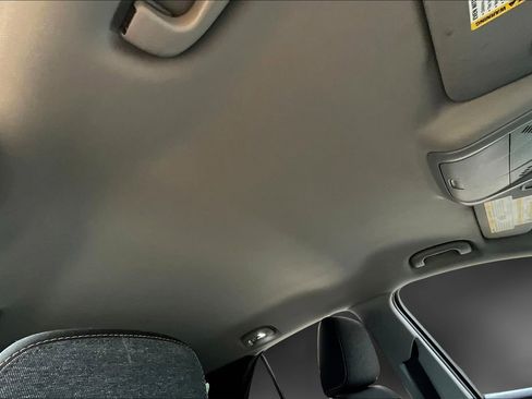 Used 2022 Chevrolet Equinox LT image 28